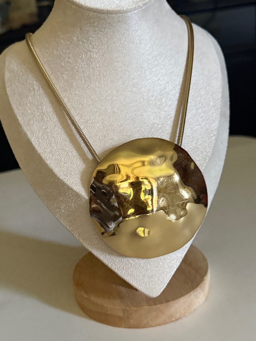 Napier Gold Tone Hammered Wavy Disc Pendant Statement Omega Snake Chain Necklace